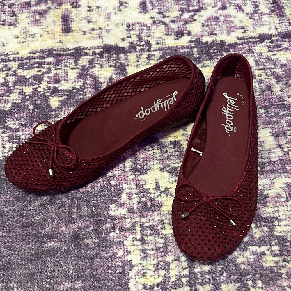 Women's Burgundy Flats